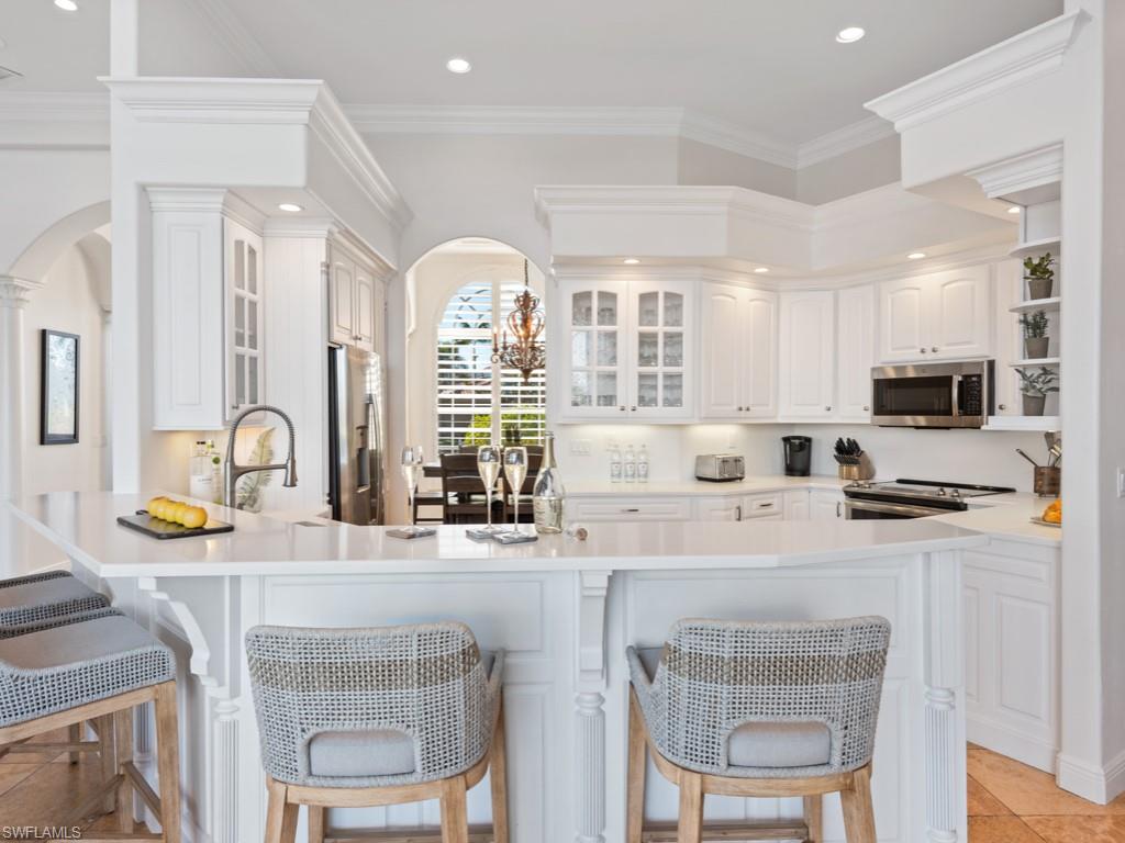 MARCO BEACH - Residential