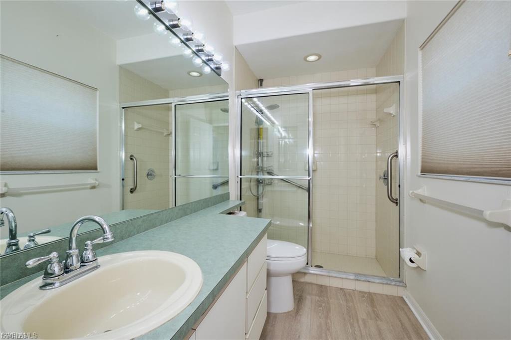 MIRROR LAKE ESTATES - Residential Lease