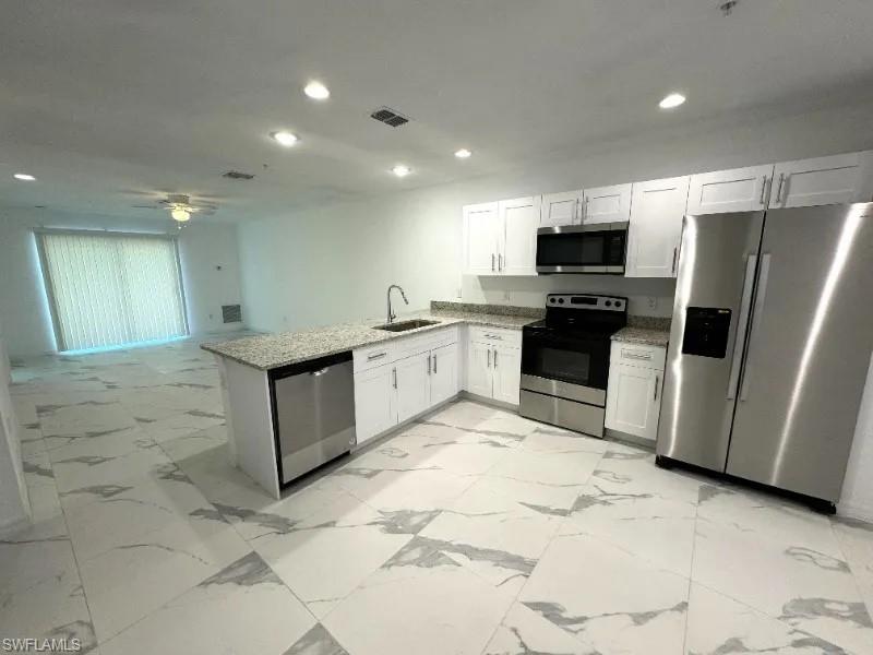 CAPE CORAL - Residential Lease