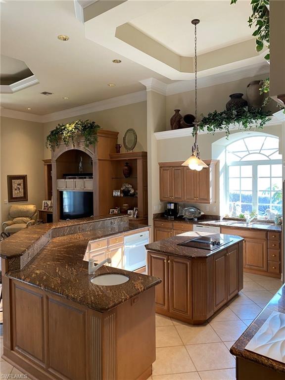 AQUALANE SHORES - Residential