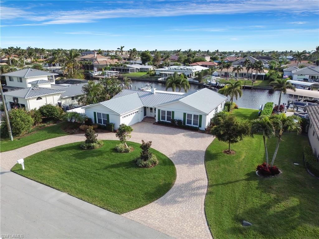 TOWN AND RIVER - Residential