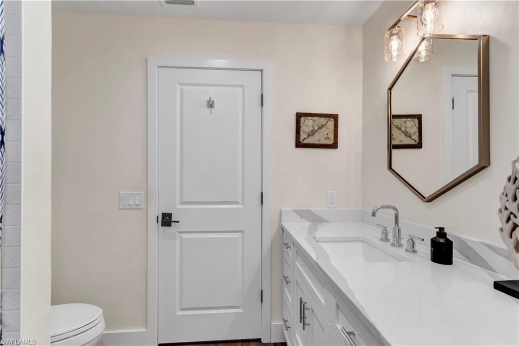 TOWN AND RIVER - Residential