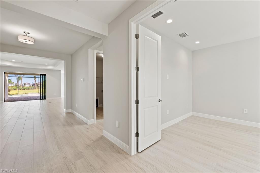 SKYSAIL - Residential