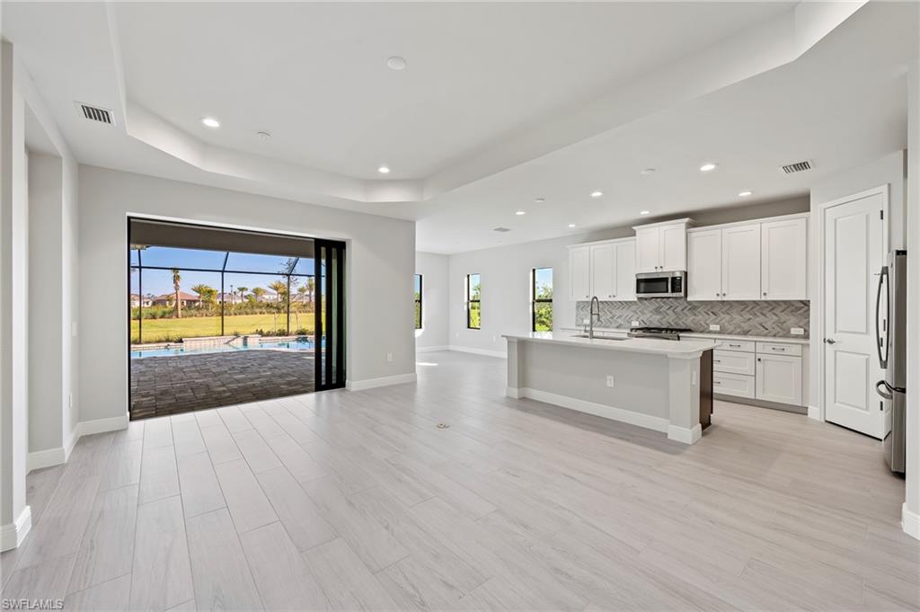 SKYSAIL - Residential