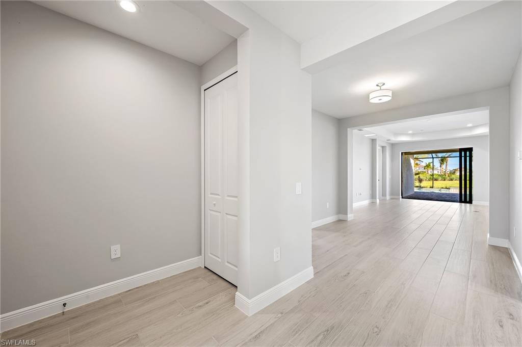 SKYSAIL - Residential