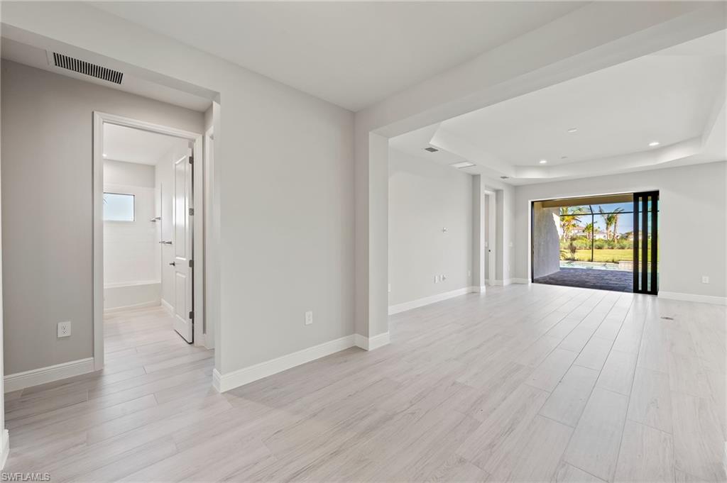 SKYSAIL - Residential