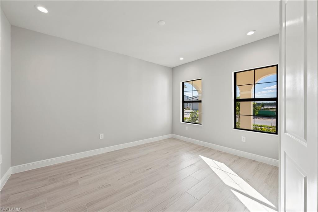 SKYSAIL - Residential