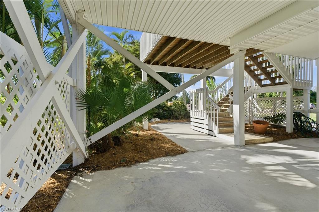 CAPTAINS COVE - Residential