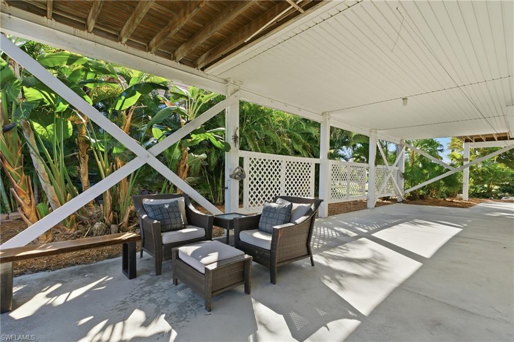 CAPTAINS COVE - Residential