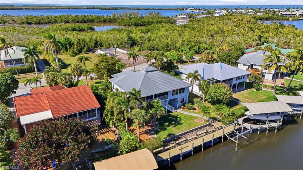 CAPTAINS COVE - Residential