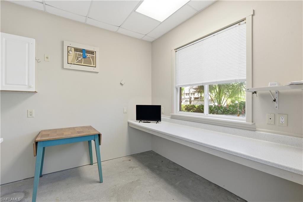 CAPTAINS COVE - Residential