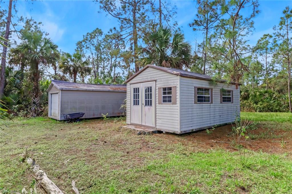 GOLDEN GATE ESTATES - Residential