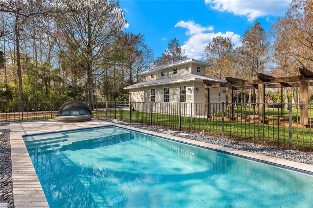 LOGAN WOODS - Residential