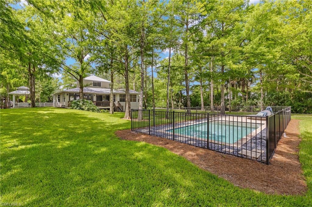 LOGAN WOODS - Residential