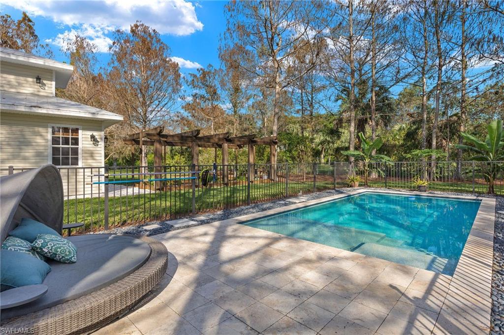 LOGAN WOODS - Residential