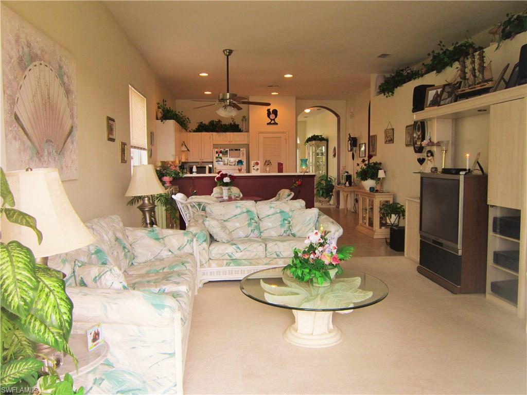 CORAL LAKES - Residential