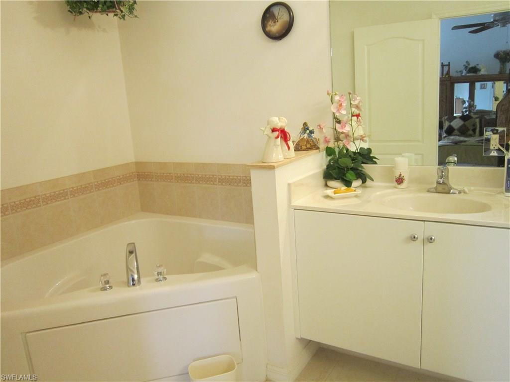 CORAL LAKES - Residential