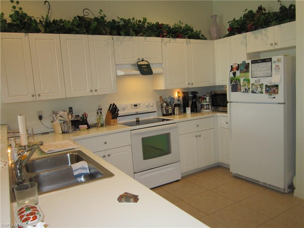 CORAL LAKES - Residential