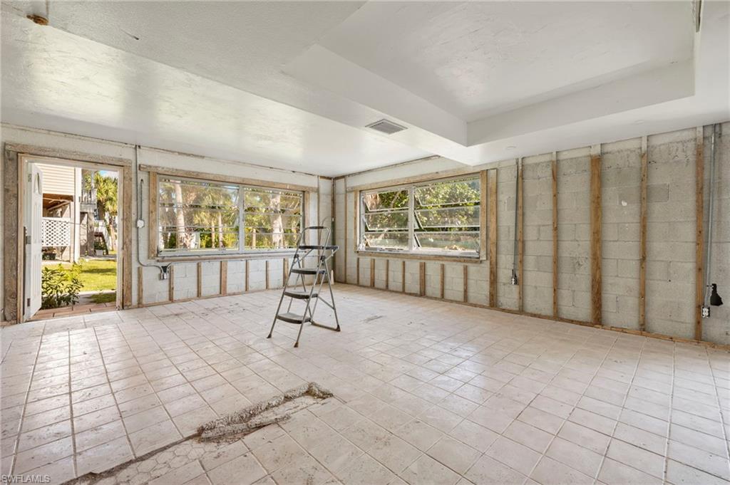 LAGOON ESTATES UNREC - Residential