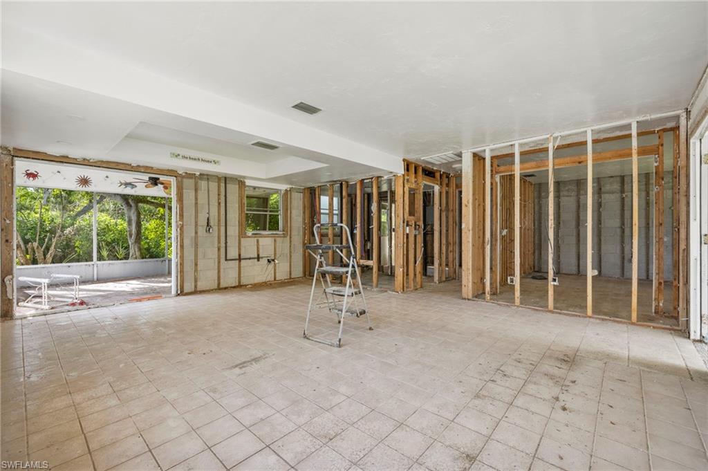 LAGOON ESTATES UNREC - Residential