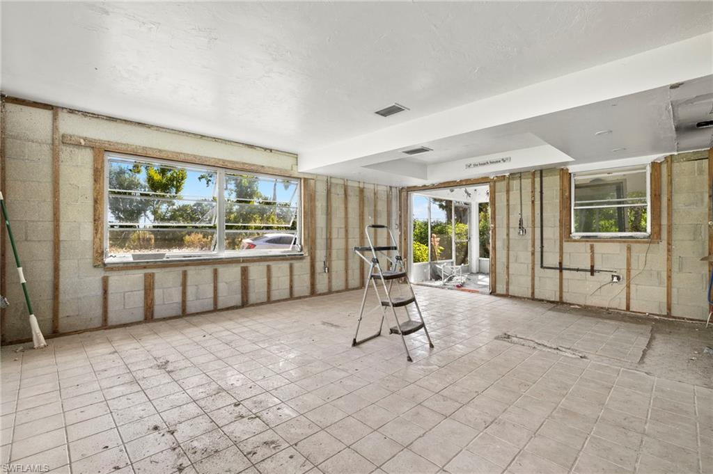 LAGOON ESTATES UNREC - Residential