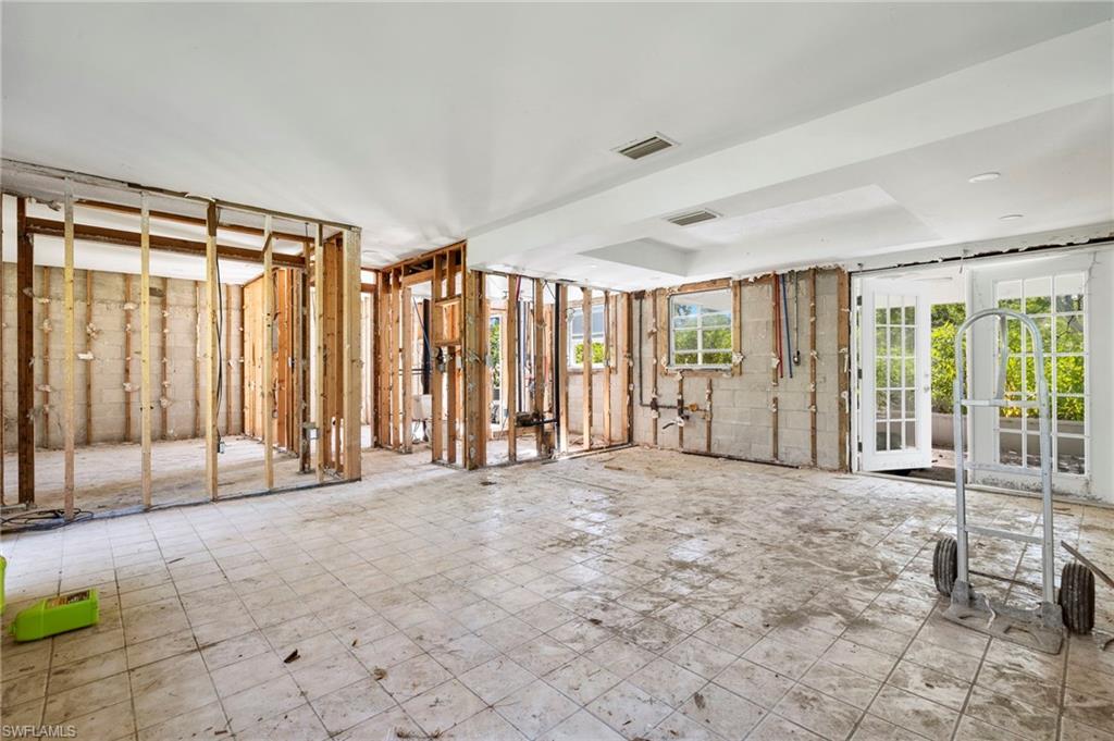 LAGOON ESTATES UNREC - Residential