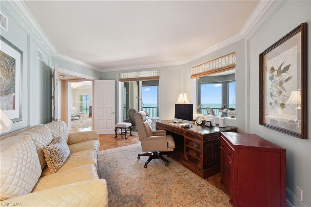 WINDSOR AT BAY COLONY - Residential