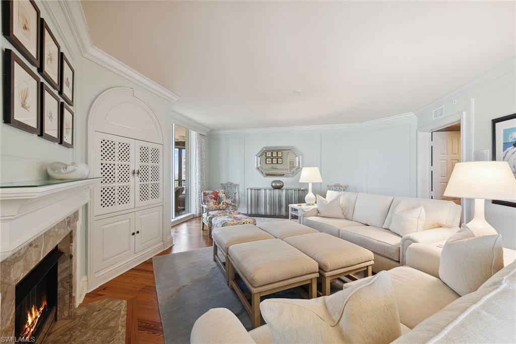 WINDSOR AT BAY COLONY - Residential