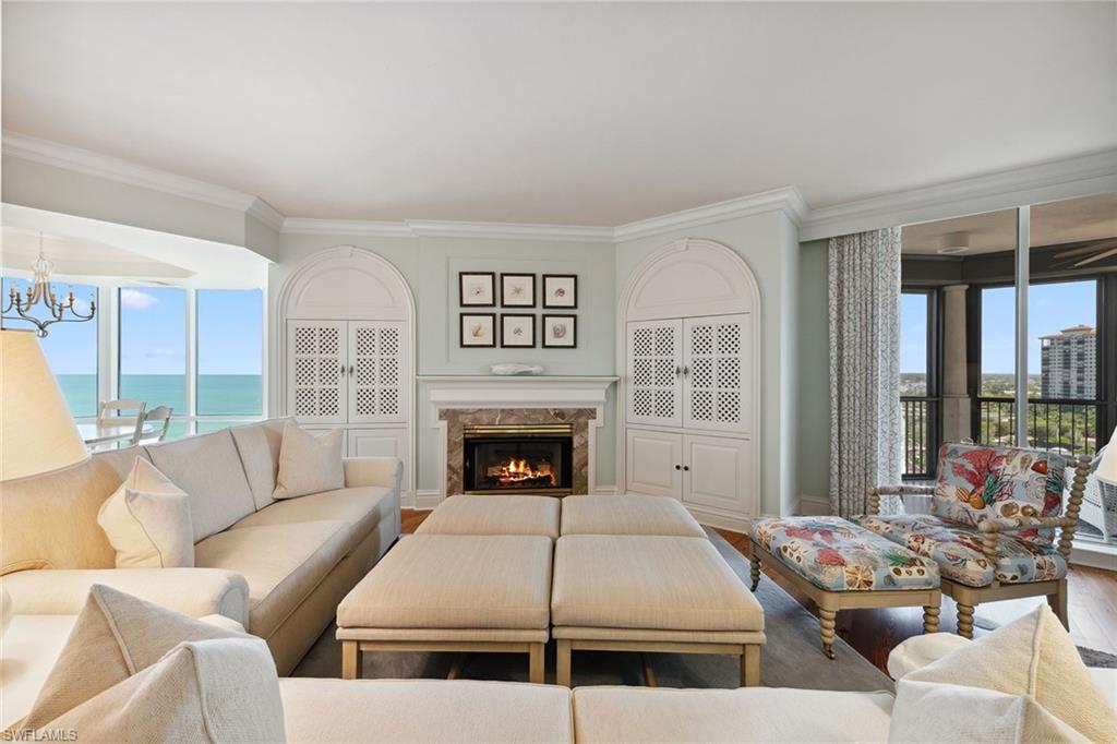 WINDSOR AT BAY COLONY - Residential