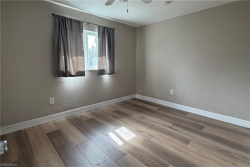 IMPERIAL SHORES - Residential