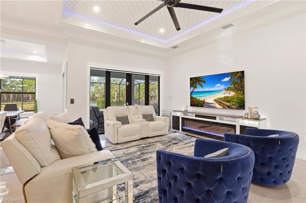 GOLDEN GATE ESTATES - Residential