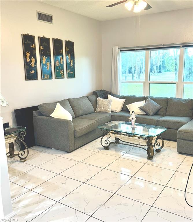 4 E Greens CIR