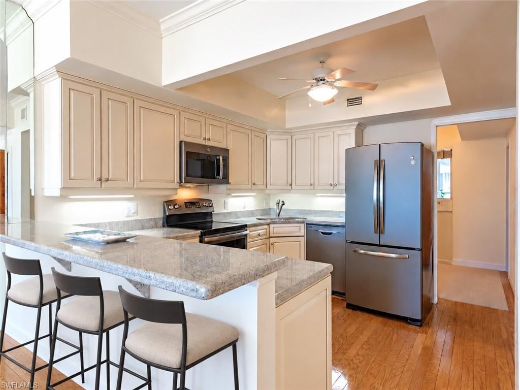 4051 Gulf Shore BLVD N 805