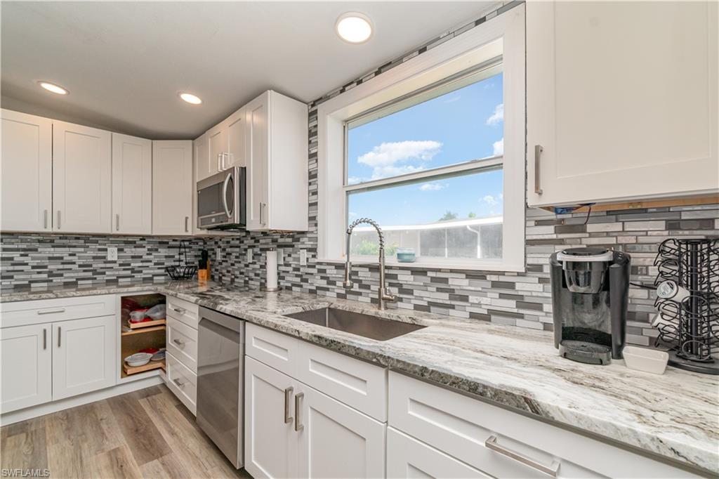 BAYSIDE ESTATES - Residential