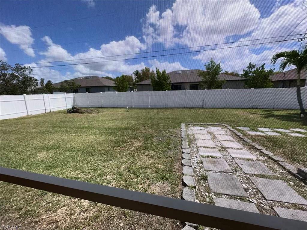 CAPE CORAL - Residential