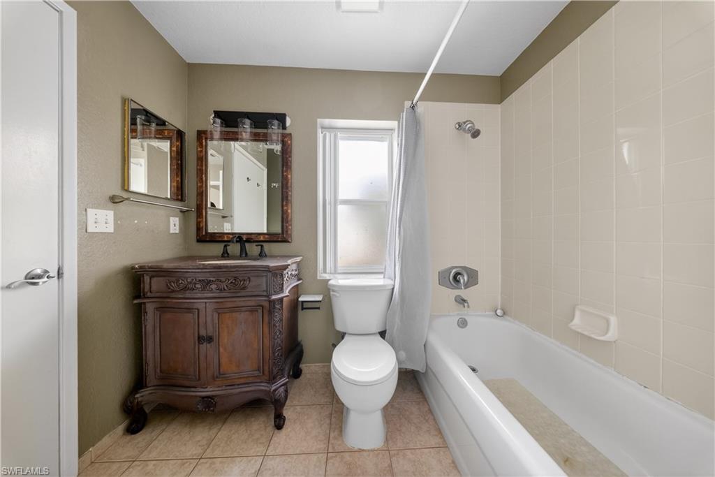 IBIS CLUB INTERNATIONAL - Residential Lease