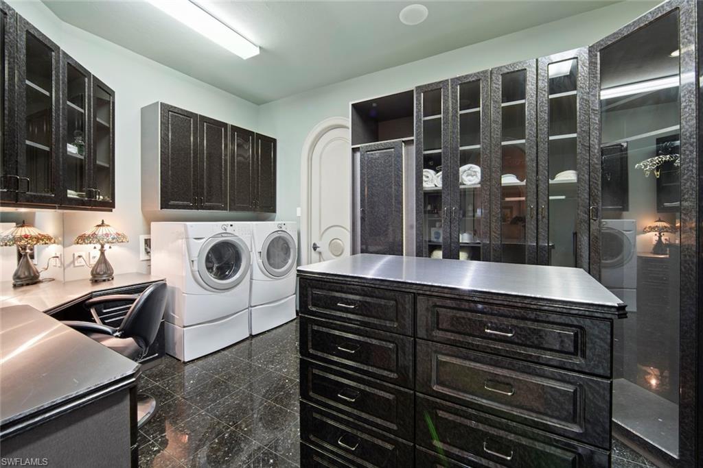 ADMIRAL'S ISLE - Residential