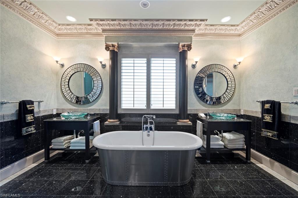 ADMIRAL'S ISLE - Residential