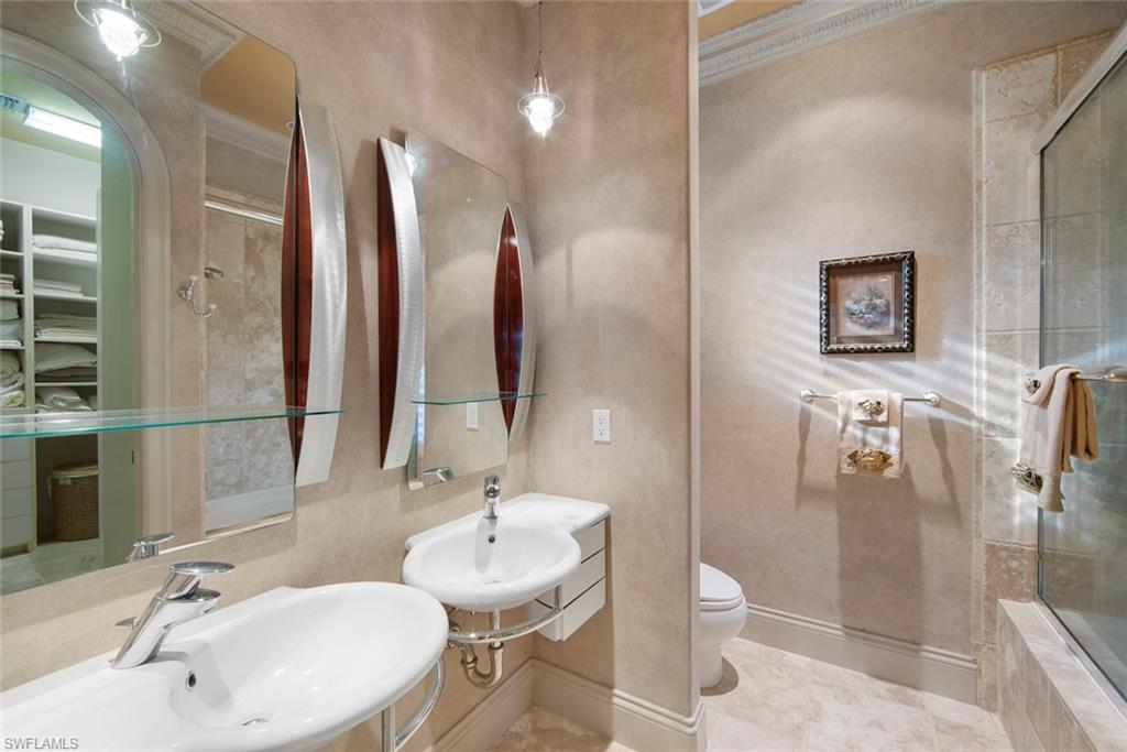 ADMIRAL'S ISLE - Residential