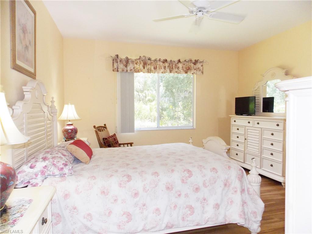 THE SHORES - Residential