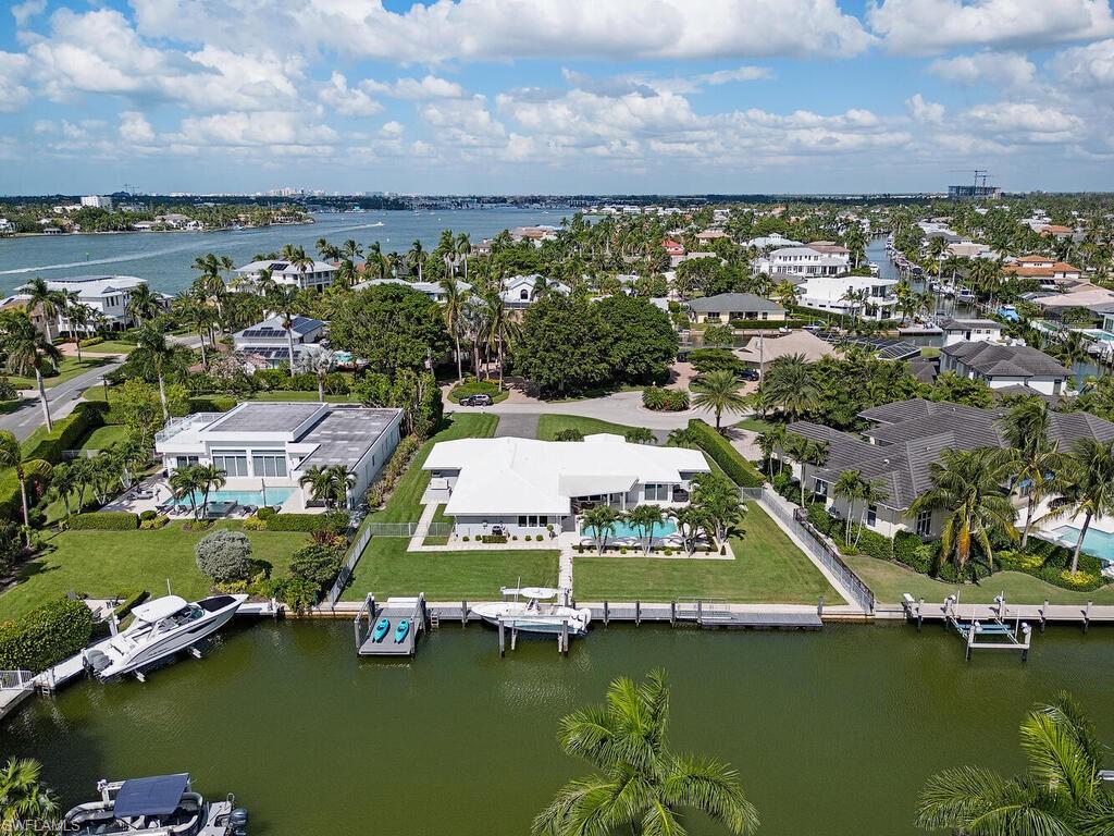 ROYAL HARBOR - Residential