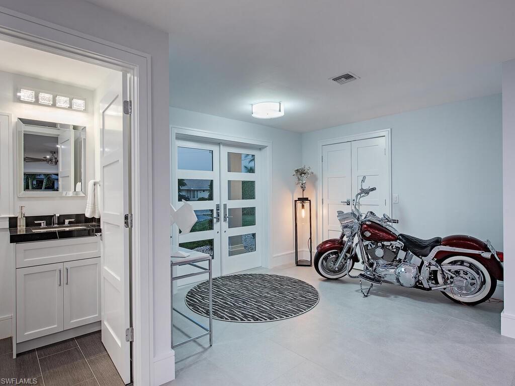 ROYAL HARBOR - Residential