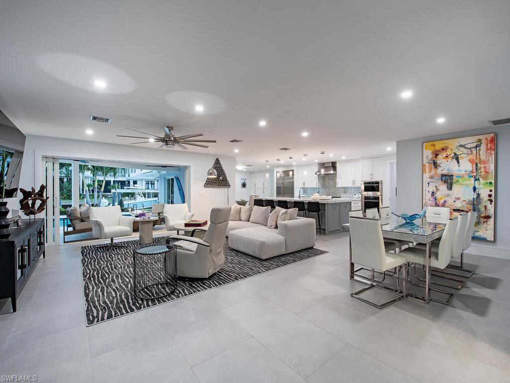 ROYAL HARBOR - Residential