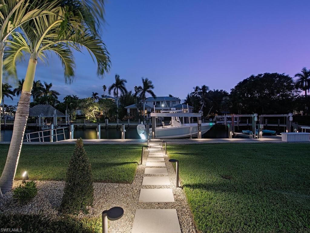 ROYAL HARBOR - Residential