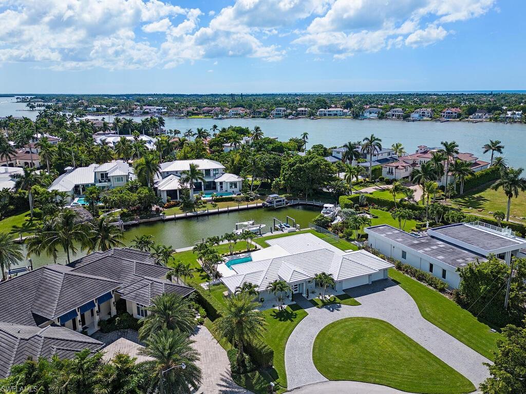 ROYAL HARBOR - Residential