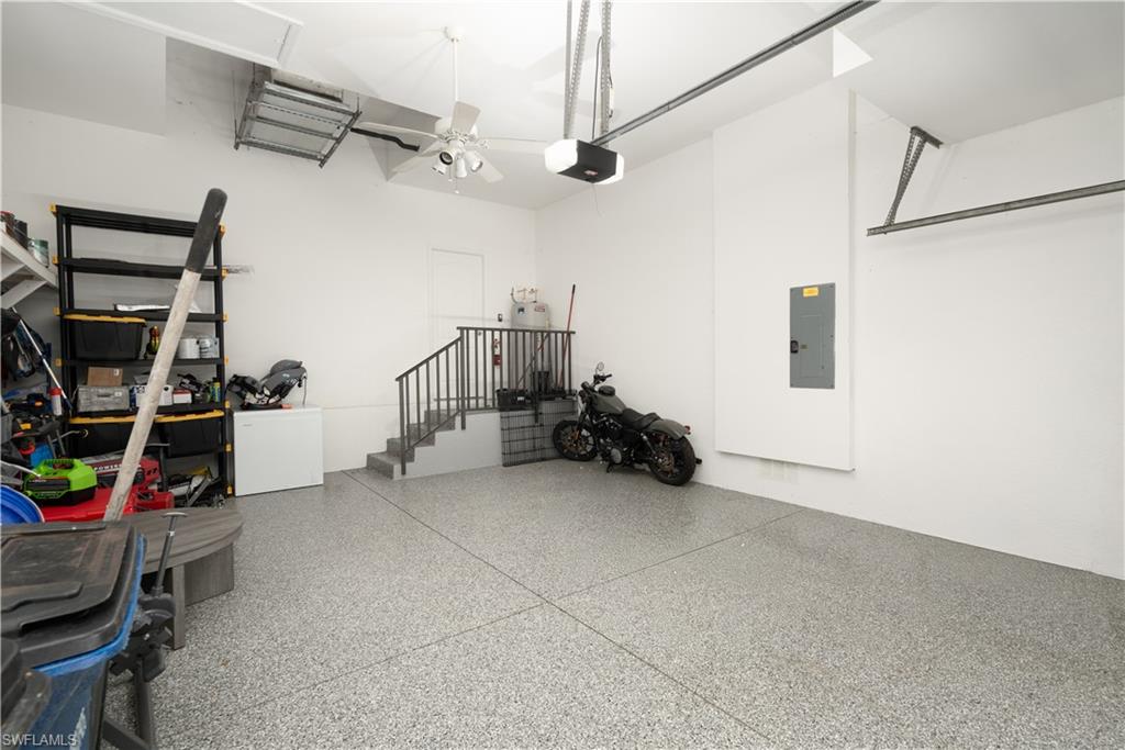 BANYAN BAY - Residential