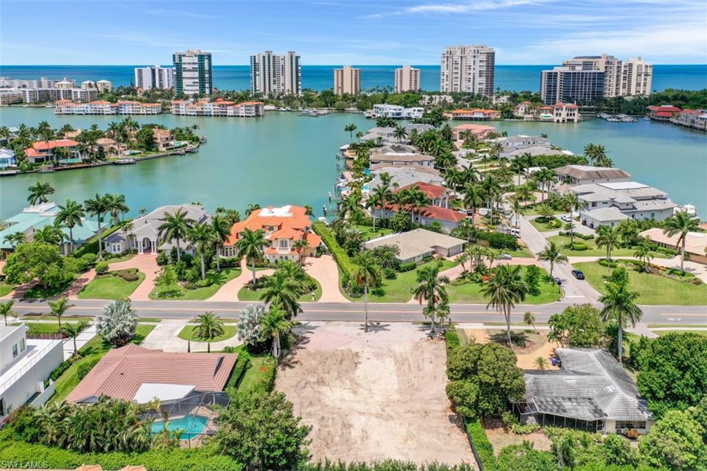 PARK SHORE - Residential