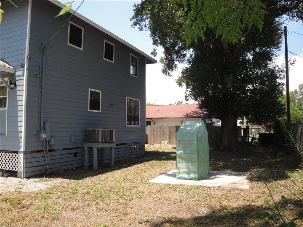 TAMIAMI ESTATES - Residential