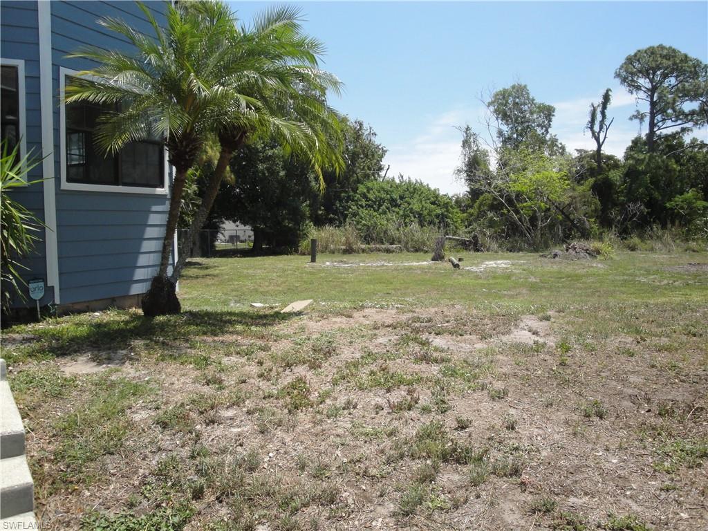 TAMIAMI ESTATES - Residential