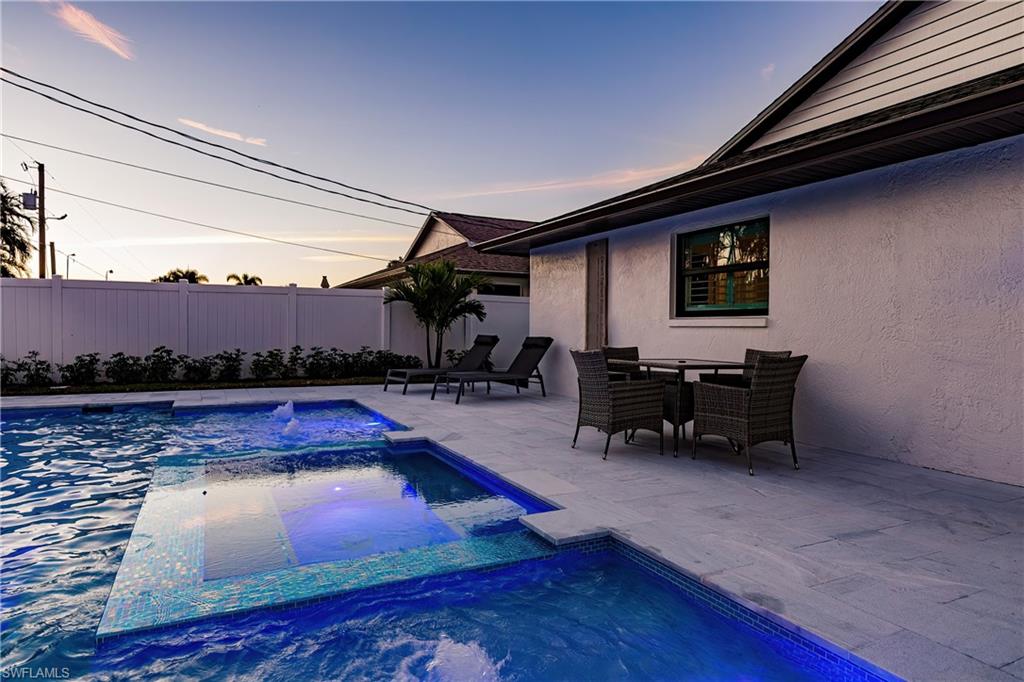 NAPLES PARK - Residential